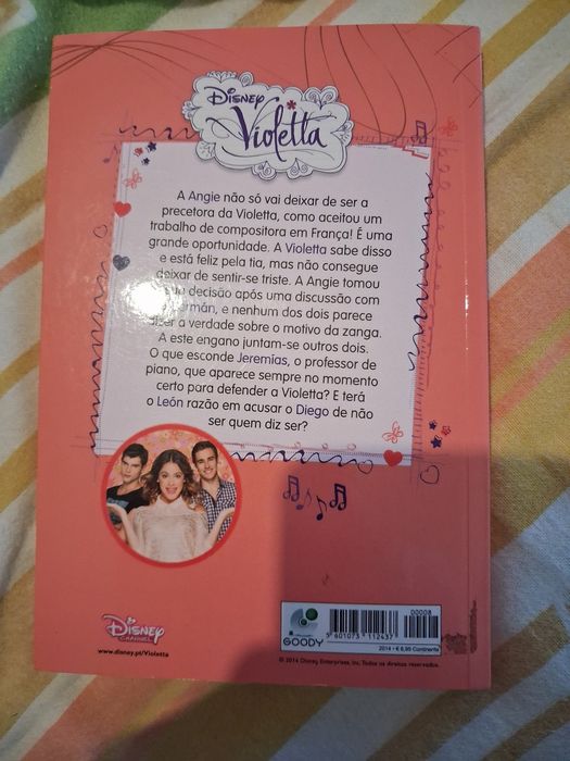 Livro da Violetta 8