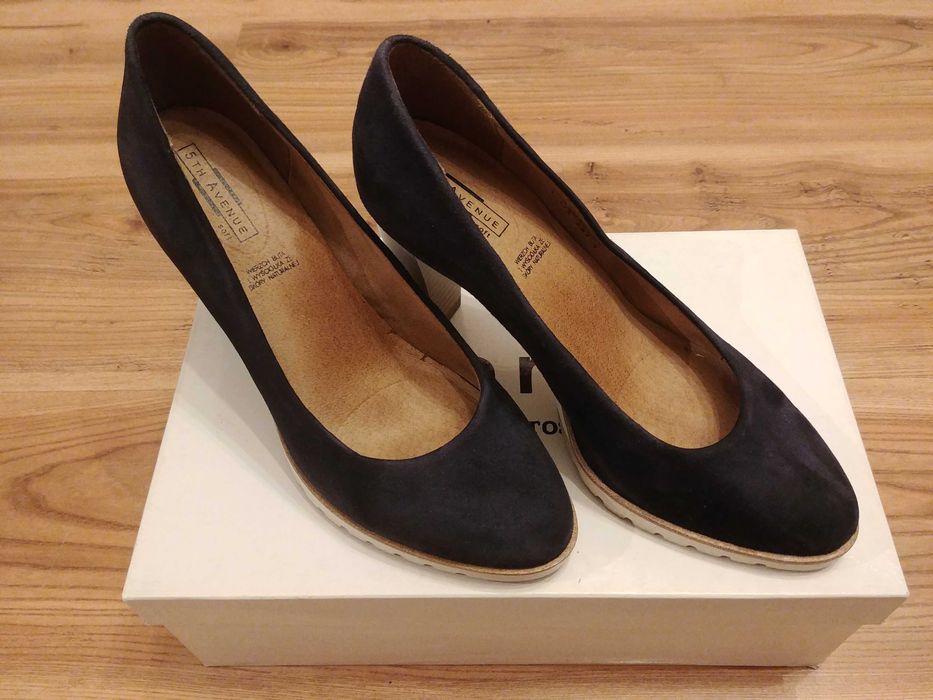 Czółenka granatowe skórzane r 36