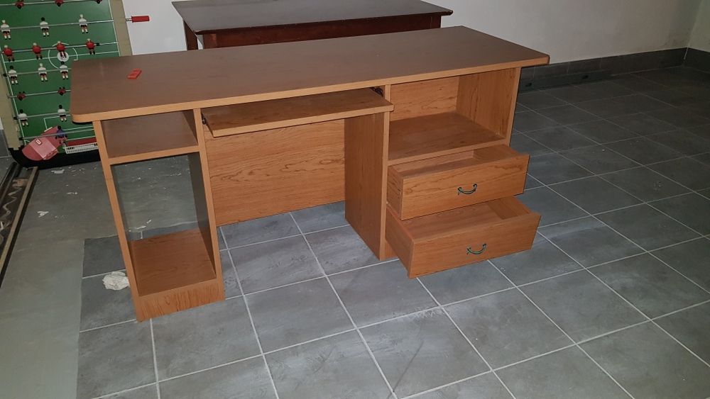 Secretárias Vários tamanhos