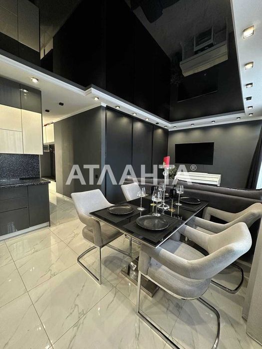 В продаже дизайнерская однокомнатная квартира на Таирова!