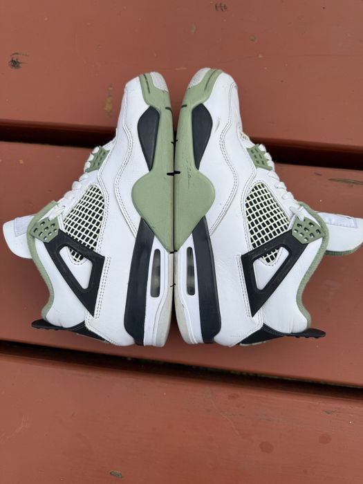 Buty Air Jordan 4 Retro Seafoam roz 40.5 AQ9129-103