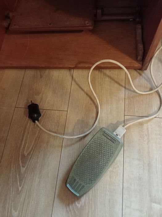 Sprzedam maszynę Łucznik Radom działająca