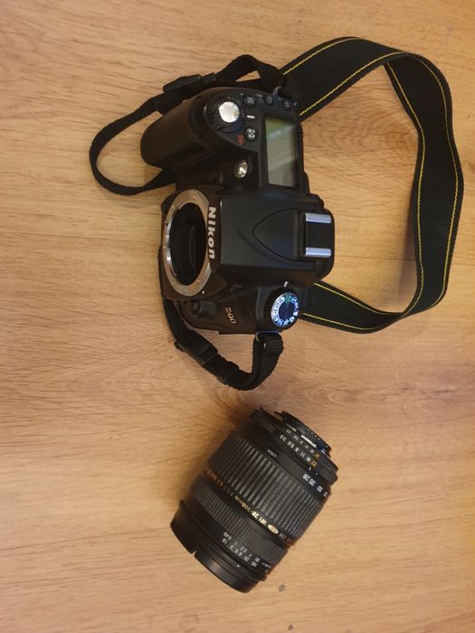 Maquina Fotográfica Nikon D90 + Lente Tamron  28-300mm e Pentax P-Z-20