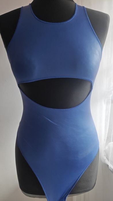 Nowe niebieskie body Tezenis kobaltowyS