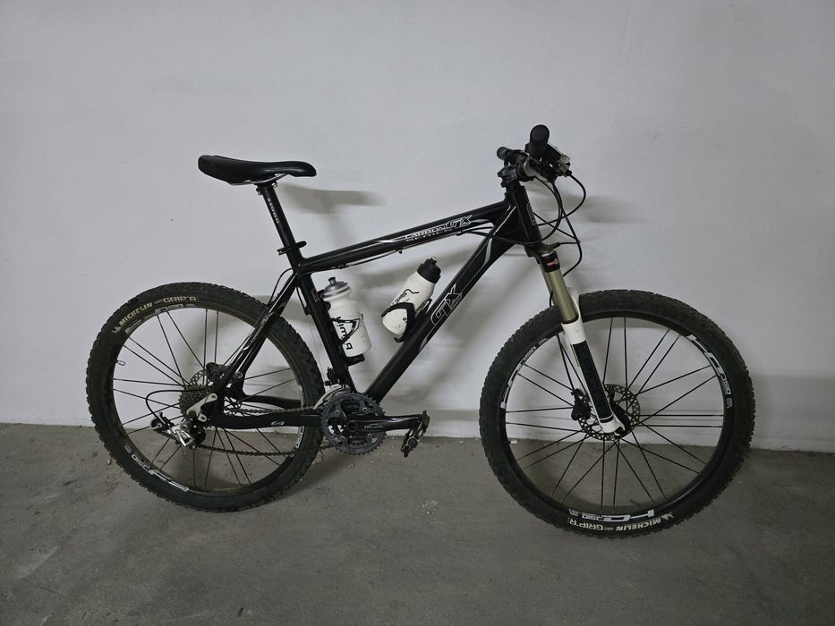 Btt em Carbono quadro M/L