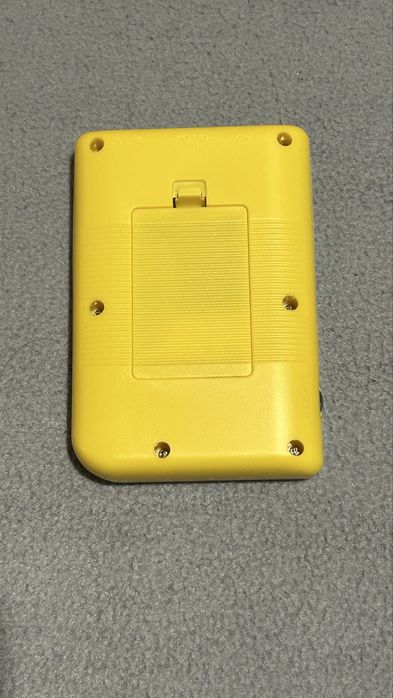 Gameboy a bateria com bastantes jogos no proprio aparelho