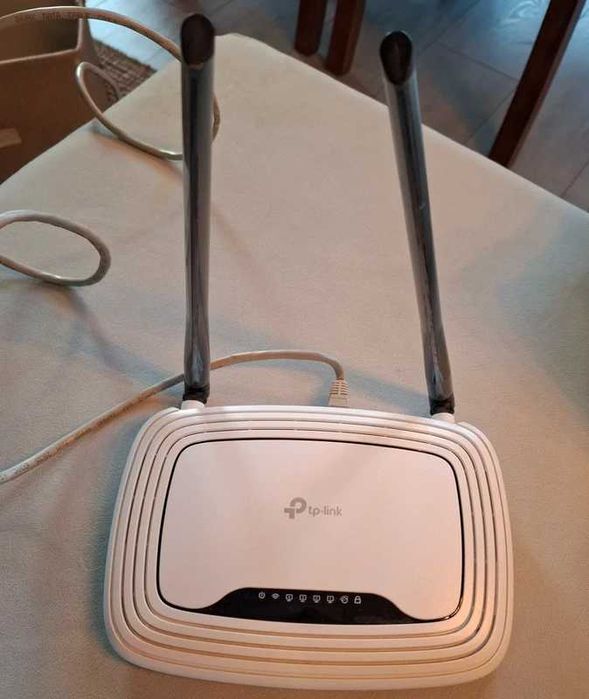 Bezprzewodowy router TP-Link TL-WR841N.
