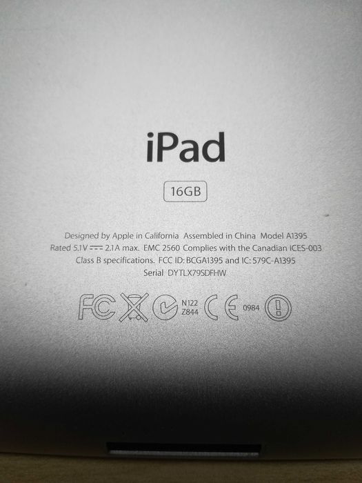 Tablet iPad 2 A1395 16 Gb WiFi czarny + ładowarka