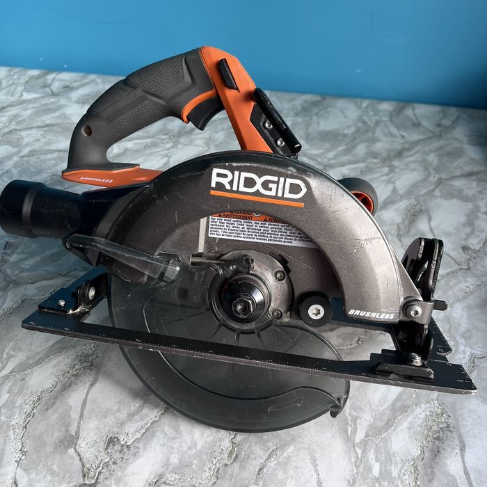 Ridgid! Шуруповерти та багато іншого.