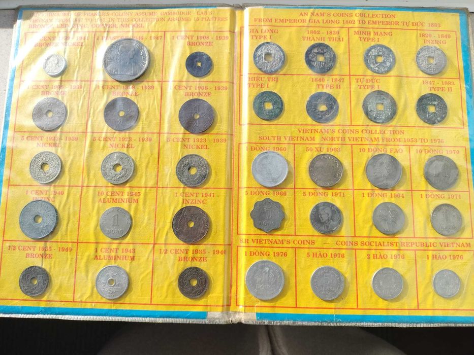 Lote 4 Álbuns Moedas Antigas Vietname e Indochina - Coleção Histórica