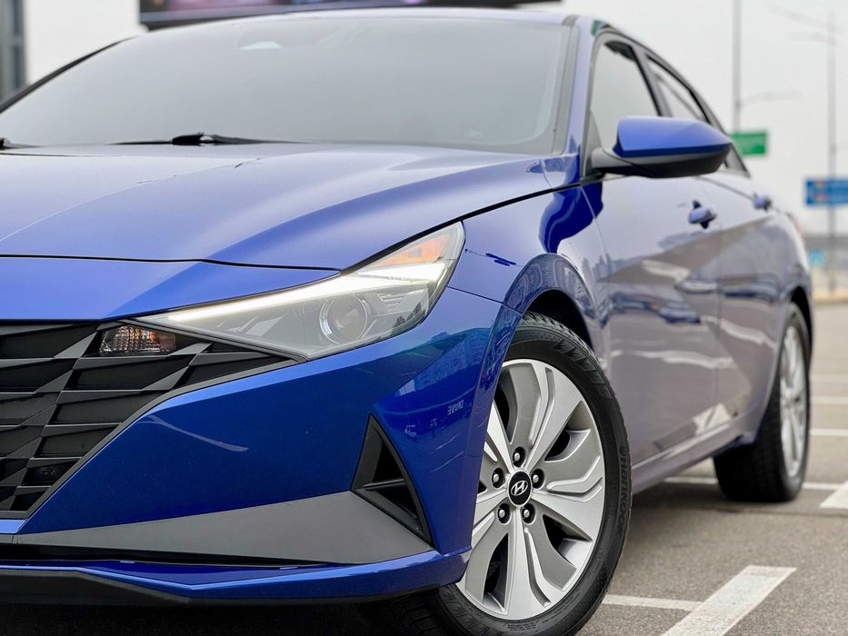 Hyundai Elantra 2021