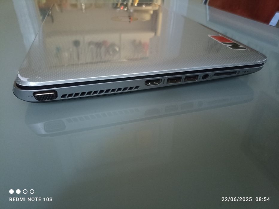 HP Pavilion 15-e003sp  Intel Core I5