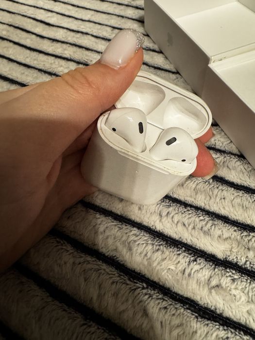Наушники Apple Airpods