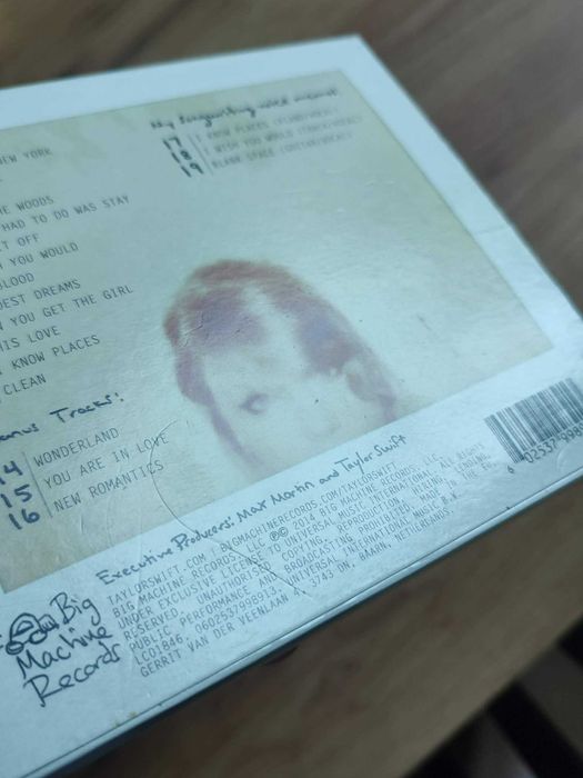 Płyta CD Taylor Swift 1989 deluxe + polaroids