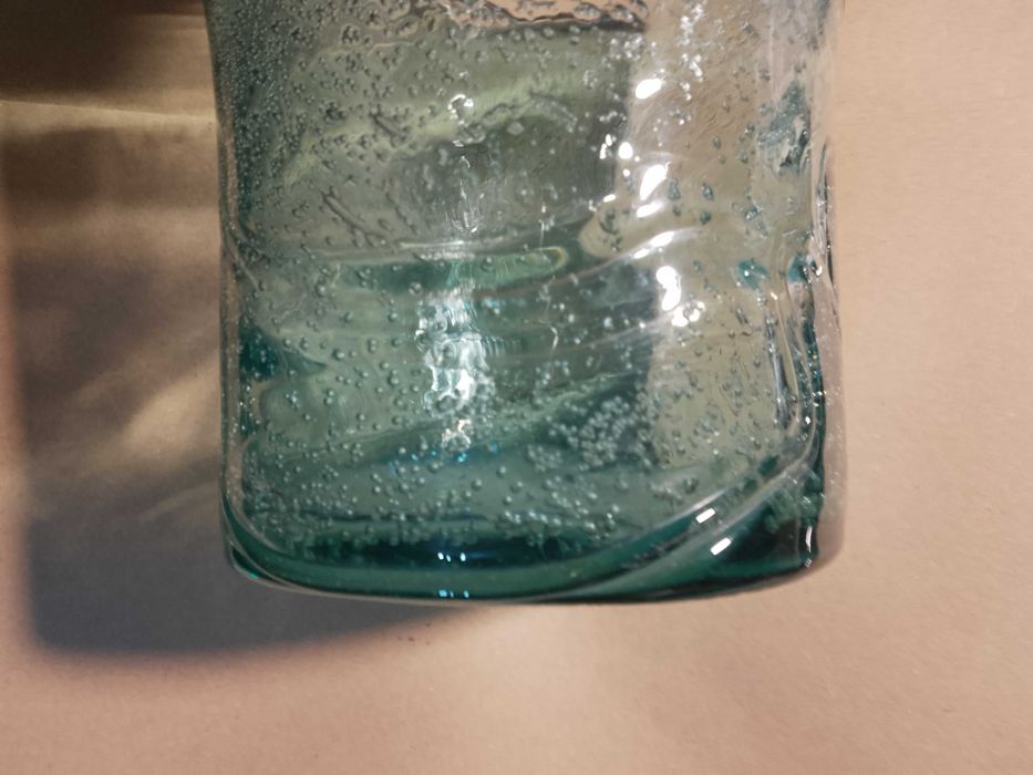 stary zielony wazon kolorowe szkło