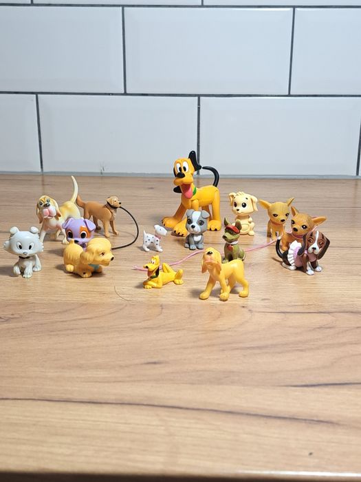 Figurki psów vintage 57