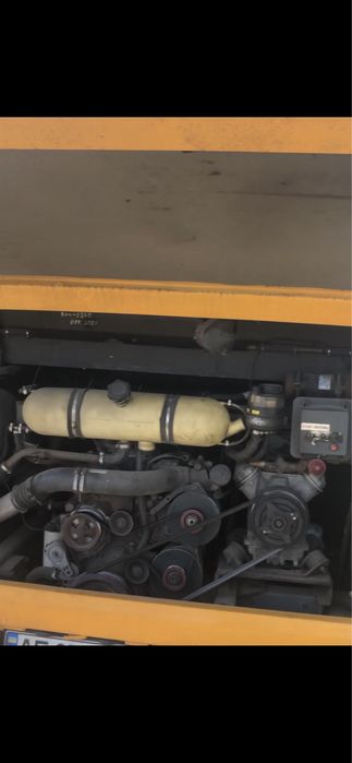 Скания Аура, 65 мест 2006 год 6 TV , ленивец поворотный коробка Робот