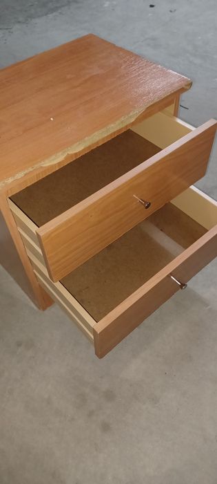 Mesinha de cabeceira