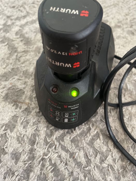 Ładowarka z akumulatorem wurth 12v 2.0 ah