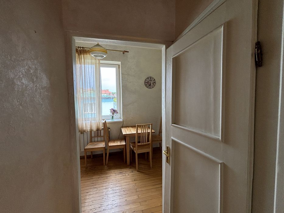 Трикімнатна квартира подобово біля собору