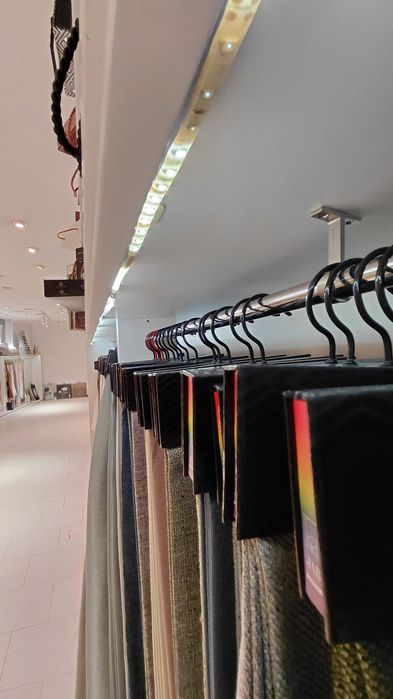 Movel expositor cabides tecidos decoração  275x30x190h ( Desmontavel)