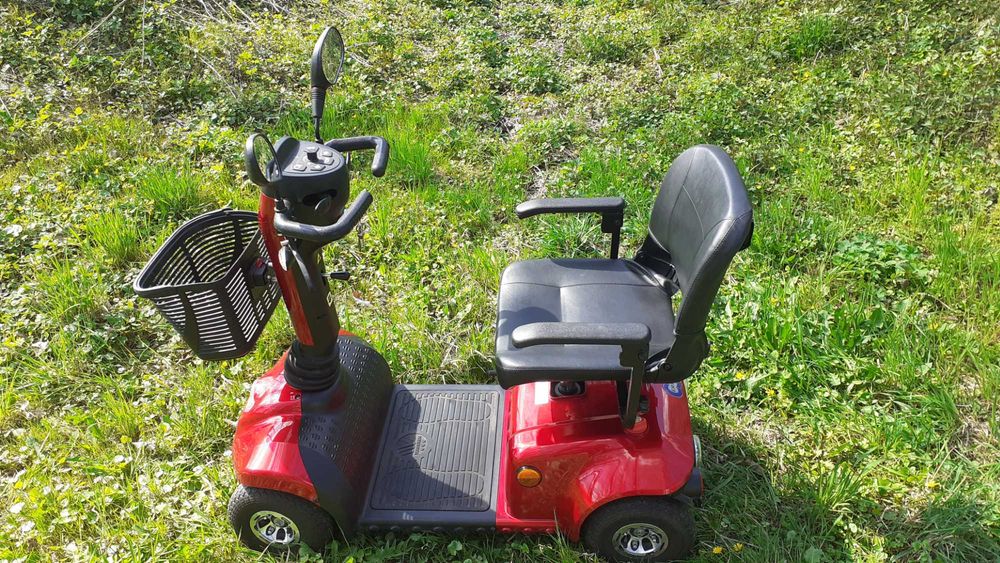 Wózek pojazd jeździk elektryczny inwalidzki Eris