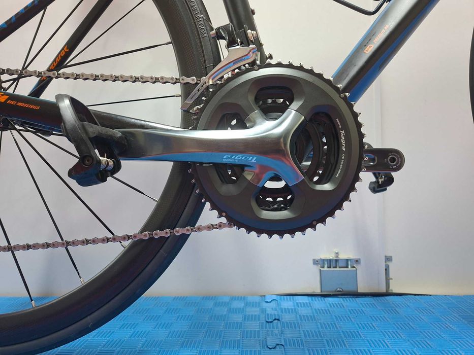 KTM Revelator 3300 – PERFORMANCE CARBON – Excelente Estado