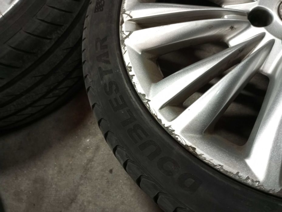 44 - Jantes Jaguar XF 245/40R19 com pneus 5*108 original
