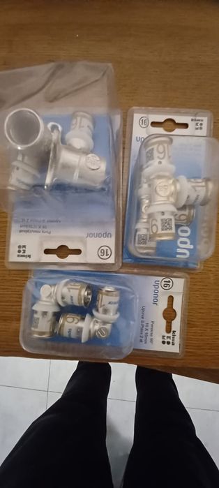 Kształtki hydrauliczne PEX 16x2