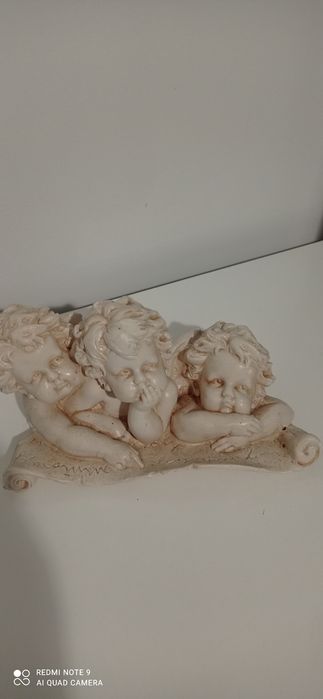Anioł z gipsu trio