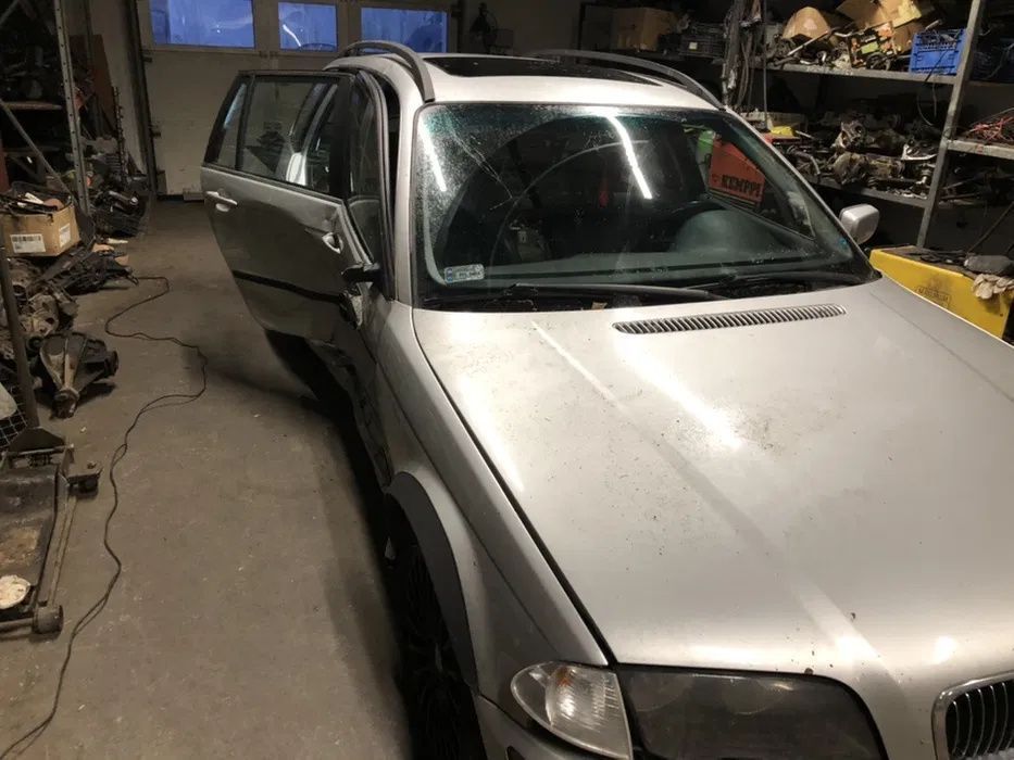 lampa lewa tylna bmw e46 touring