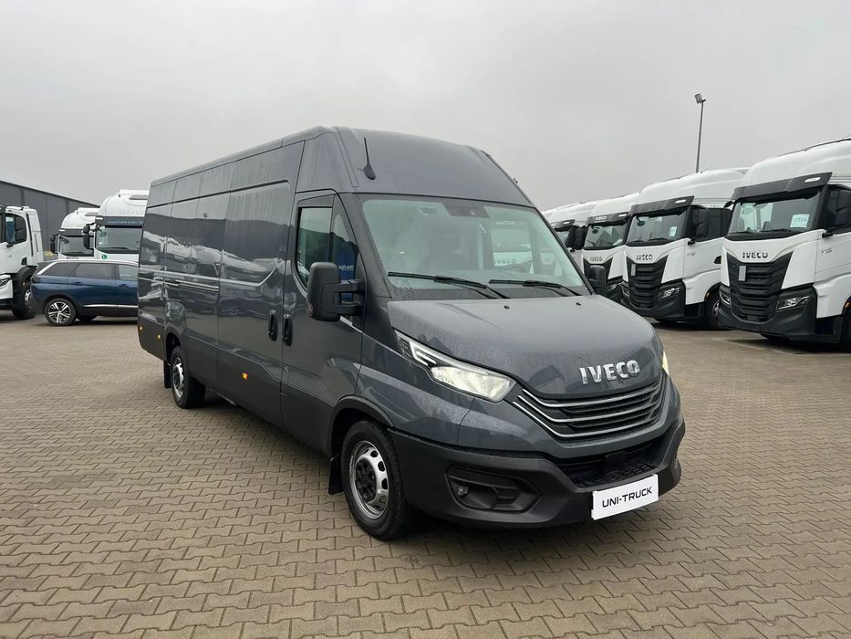 Iveco 35S18V Chłodnia Izoterma Maxi Nowy  Izoterma !! Bez nowej Elektroniki