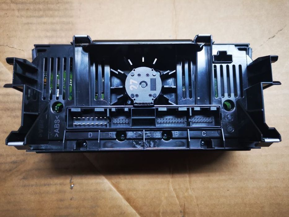 AUDI A3 8P BUTAO COMANDO AC CLIMATRONIC  S001
