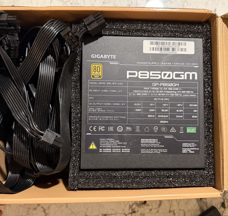 Zasilacz modularny 850W Gigabyte P850GM