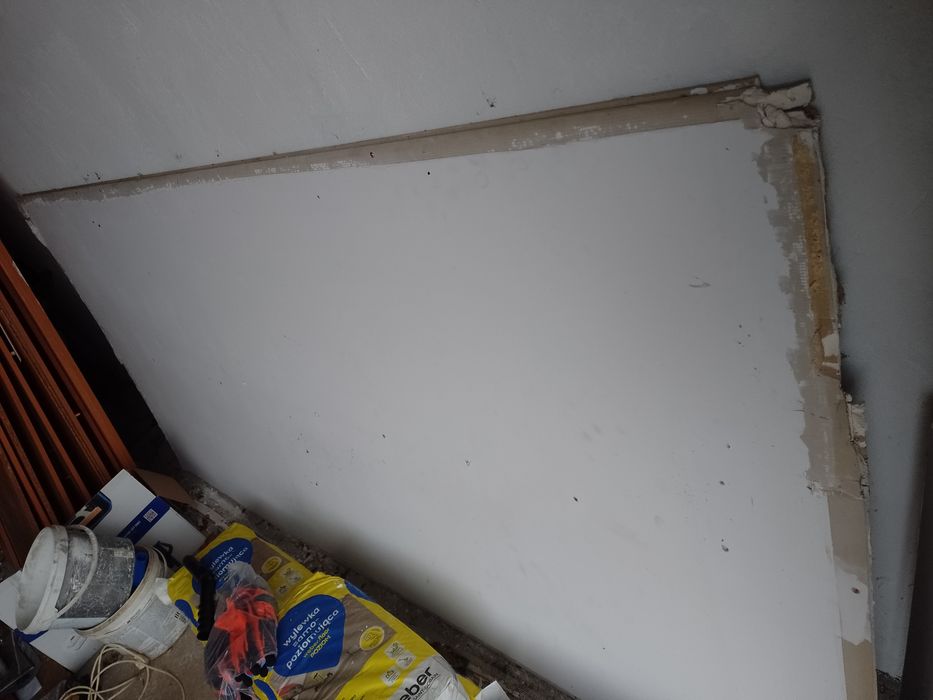 Płyta gipsowa używana