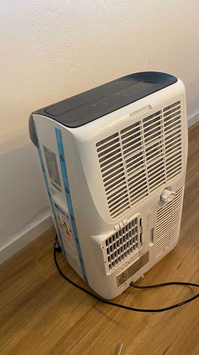 Ar Condicionado DAITSU PORTÁTIL .12000B.BCAL