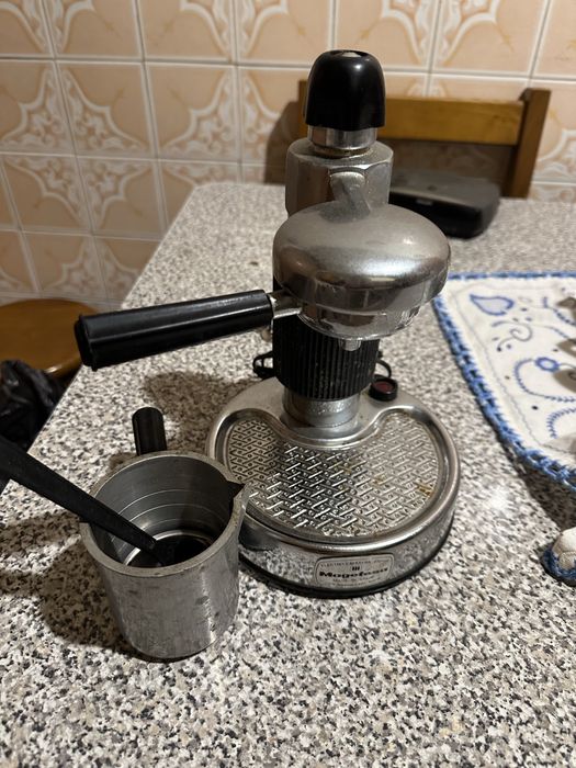 Maquina cafe magefesa