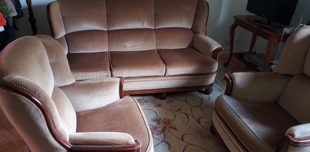 Wypoczynek z weluru obicia drewniane