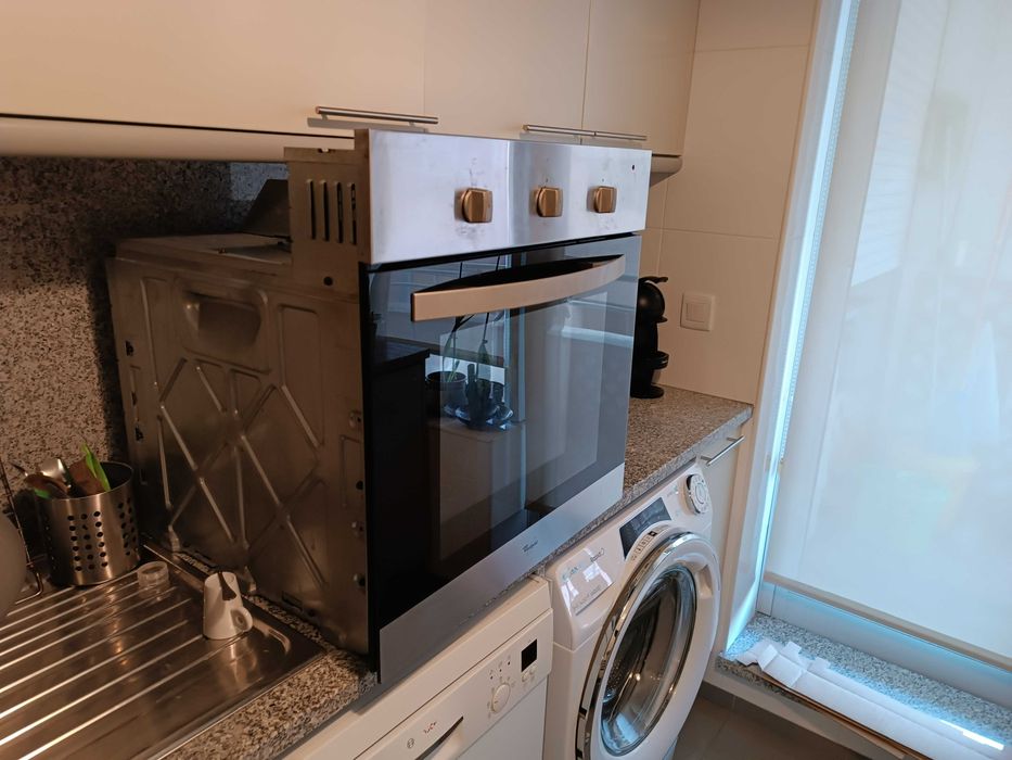 Forno de encastre Whirlpool