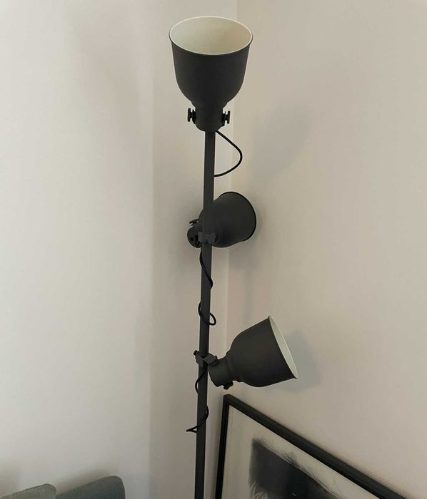 Candeeiro de pé com 3 projetores IKEA HEKTAR