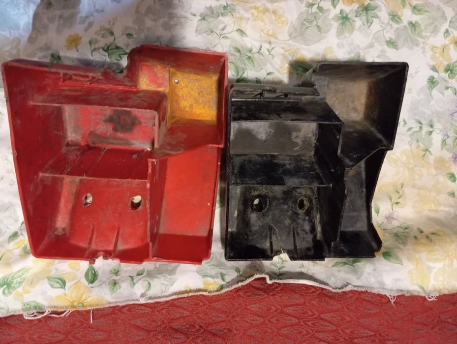 Продам ящик аккумулятора на JAWA
