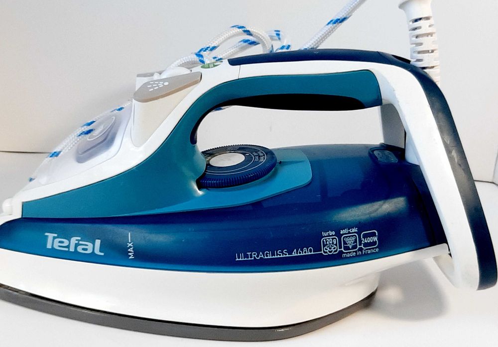 Керамічна праска Tefal. Оригінальна  із Франції  не використовувалась.