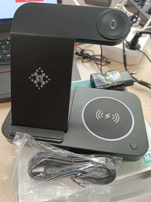 Ładowarka indukcyjna 4W1 15W B-18 CZARNA