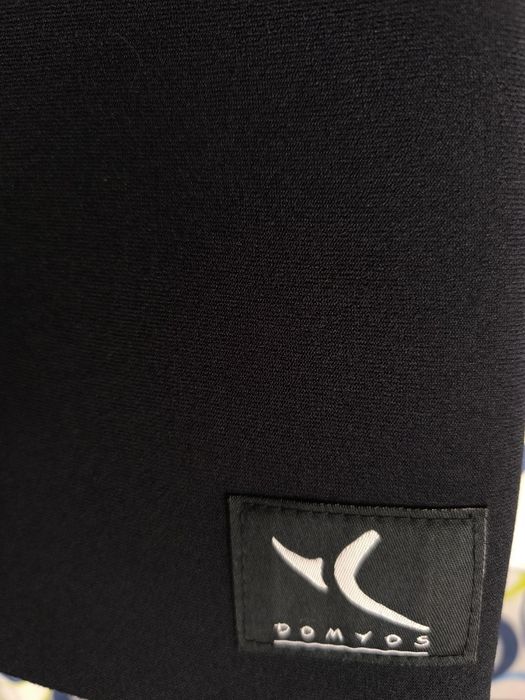 Bermudas de surf 100% Neoprene.