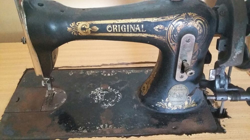 Maszyna do szycia Original ze stolikiem singer zabytek
