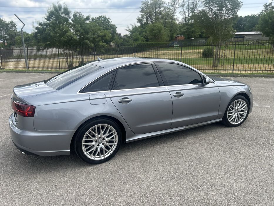 Продам Audi A6 C7 2016 модельного ряда