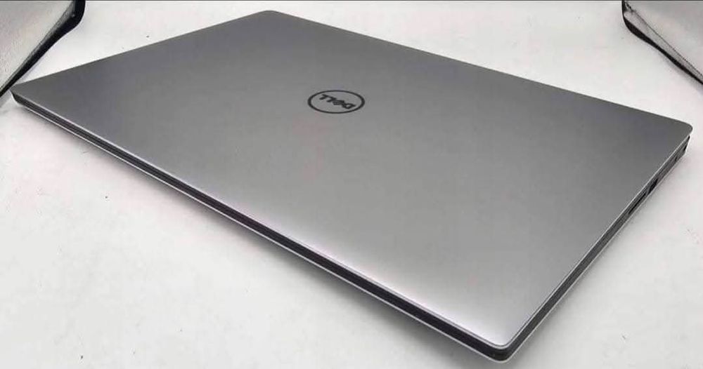 Dotykowy laptop Dell precision 5520 15,6"
