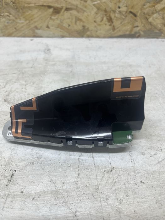 Антенна BMW 5 G30