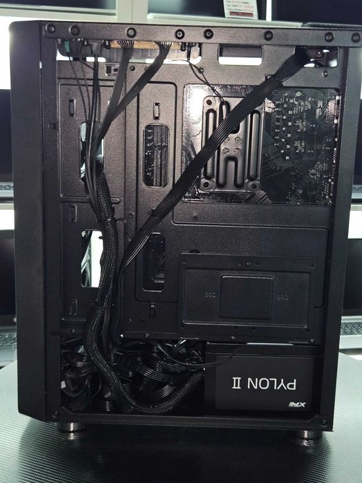 NOWY Gamingowy Komputer Ryzen 12X4.2Ghz | RTX 5050 | 16GB / 512GB SSD