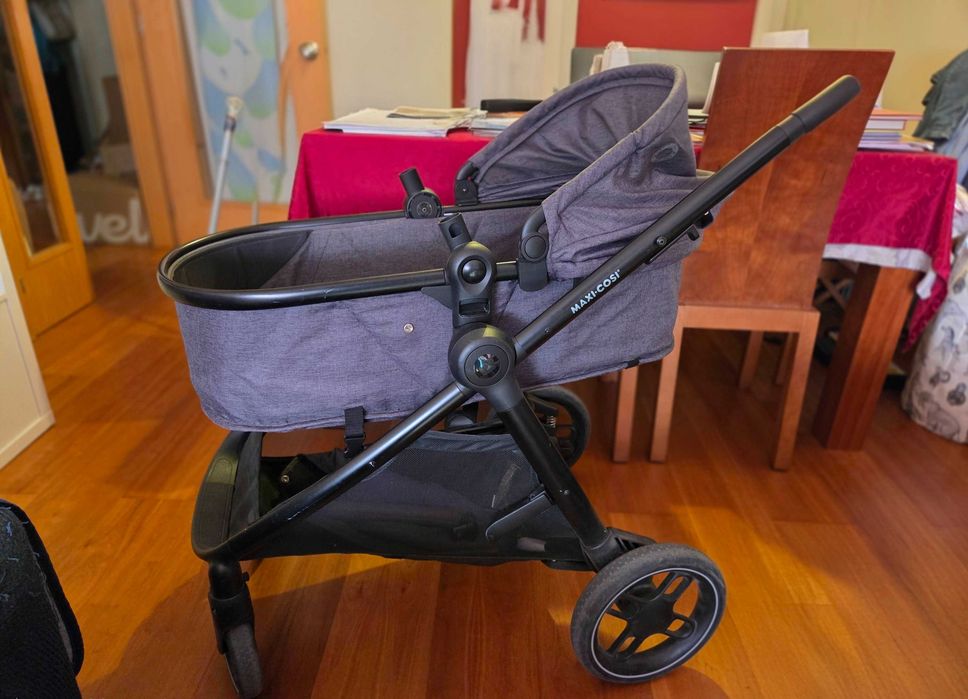 Maxi Cosi Zelia S Carrinho e Alcofa